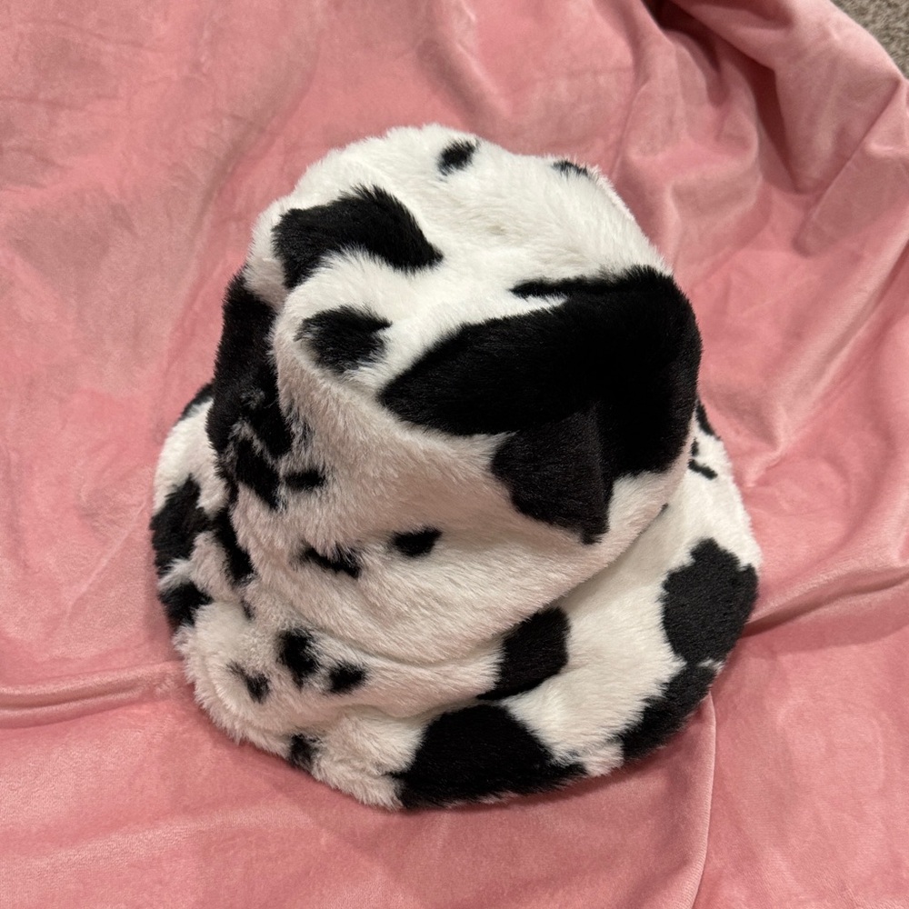 Cow Print Faux Fur Bucket Hat Black White Y2K